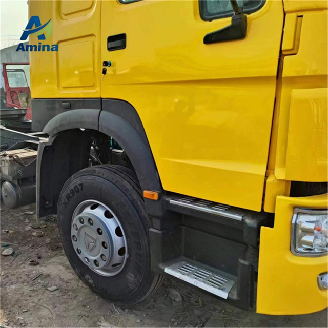 Factory Sale Sinotruk HOWO 6X4 10 Wheel Drive 40-Ton High Power Output Tractor Truck